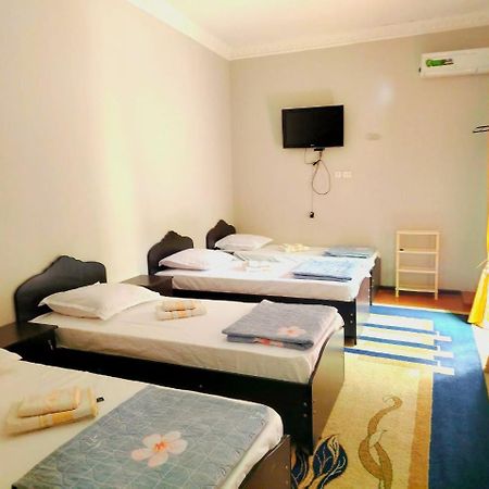 Zarin Guest House B&B Bukhara Bagian luar foto